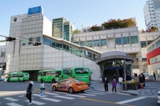 동대문구, 회기역 1번 2번 출구 차 없는 거리 추진