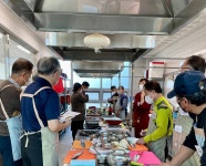 군위군, 아버님 생활요리교실 운영