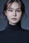박세진 새프로필 공개, 연한 화장에 청초한 분위기
