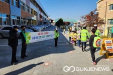 청주 창신초등학교, 교통안전 가방덮개 200개 배부