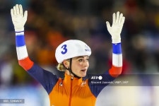 이레네 슈하우텐, 두손 번쩍