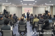 옥천군노인장애인복지관 생명숲 100세 힐링센터 수료식 열어