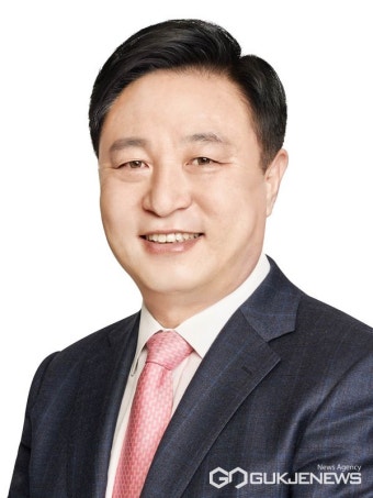 김두관의원, '더불어민주당 국정감사 우수의원' 수상