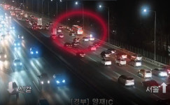 [포토] 경부고속도로 추돌사고 양재IC인근 정체
