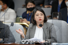 용혜인 