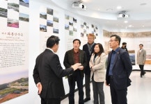 김천시의회, 무흘구곡전시관·수도계곡캠핑장 현장 방문