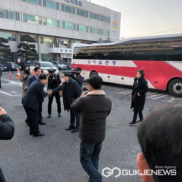이재명, 수출기업 현장 방문으로 경영 어려움 직접 청취