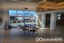 옥천 군서작은도서관, 개관시간 연장 운영