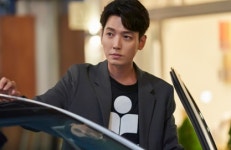 드라마 '일타스캔들' 속 최치열 차·시계까지 관심...정경호 전도연 나이 차이는?