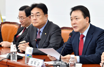 발언 하는 성일종 국민의힘 정책위의장