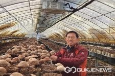 괴산군 표고버섯 재배 전종화 대표, 산림청 3월 이달의 임업인 선정