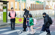 강서구, 전국 최초 공무원 어린이 안심등교 기동반운영