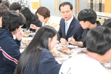 조병옥 음성군수, 충북혁신도시 동성고등학교 방문