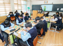 월성원자력본부, 지역 중학생 대상…우리 학교 방사선 수치는 얼마?