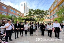 청주 남평초등학교, 사제동행 스승의 날 버스킹 개최