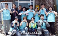김동근 의정부시장, 송산동 경로당 방문...자원봉사자들 격려