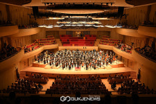 부천시 부천아트센터 개관 공연에 이어 정상급 무대 줄이어