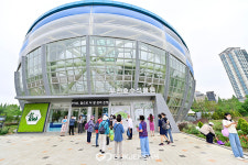 [국제포토] 첫돌 맞은 식물원 수피아