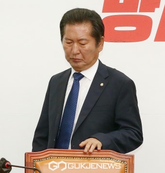 최고위원회의 참석하는 정청래