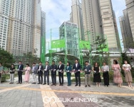 천안시, 호수초등학교 보행육교 준공
