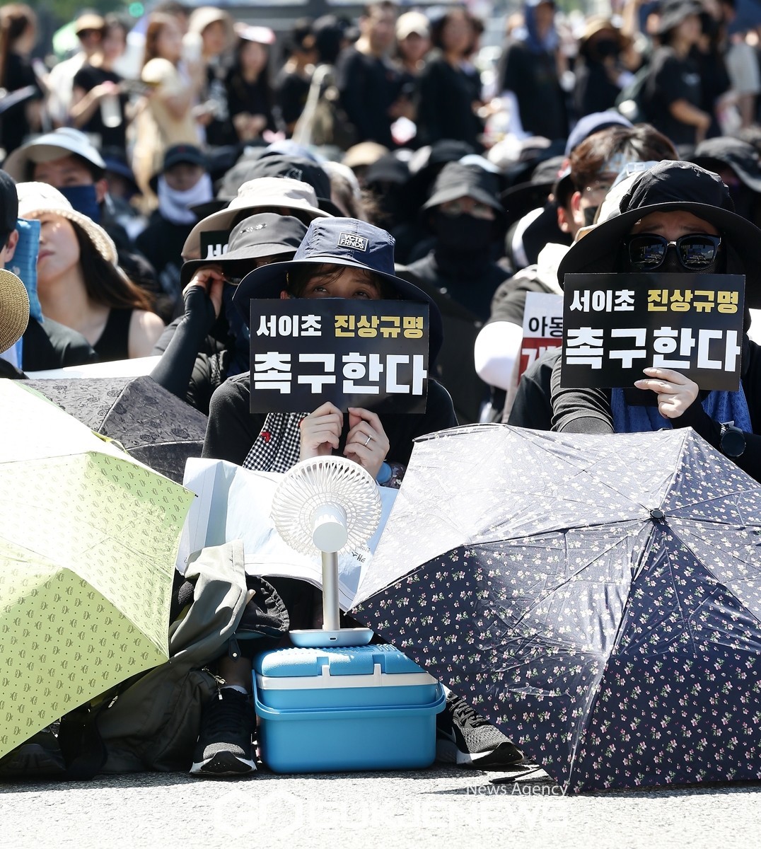 제주 교사의 사망으로 인한 노조와 교원단체의 결속된 의지, 안전과 공정한 대우 요구
