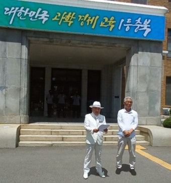 오송 참사 김영환 충북도지사 주민소환… 찬반여론