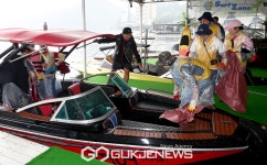 청평면주민자치회와 청평설악수상레저조합 북한강 일대 환경정화 활동 펼쳐