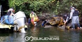 환경정화 활동하는 청평면주민자치회