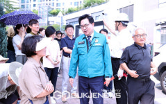 동작구, 롯데캐슬골든포레 앞 육교 상판 올렸다…개통 코앞
