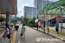 청주 율량초등학교, 등굣길 학교폭력예방 캠페인 전개