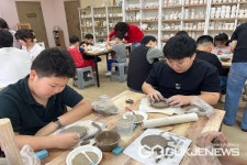 보은 산외초등학교, 도자기 만들기 체험학습 운영