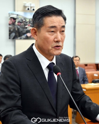 모두발언 하는 신원식 국방부장관 후보자