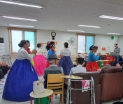 [포토] 영덕 해파랑장구, 두레민요봉사단 재능기부