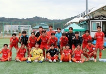 엄지척 1학년 축구 페스티벌 성료, 모두가 하나로 외친 강한 소망 우리도 주인공으로 뛰고 싶다