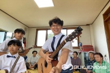 보은 관기초등학교, 노인회관서 경로효친 공연 실시