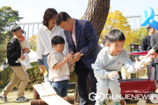 [포토] 신상진 성남시장, 시청 공원 육아데이 축제 참석