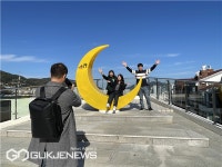 부산 동구, 초량이바구길 전망대에 초승달 포토존 조성