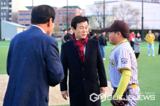 진주시, 신안동 공설운동장 야구장 개장