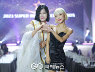 [GJ포토] 슈퍼인플루언서어워즈 시즌4 심사위원 더하얀 김하얀 대표