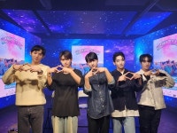 보이그룹 위어스(WE US), 단독 쇼케이스 2집 공개