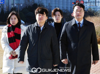 기자회견 참석하는 이준석-천하람-허은아