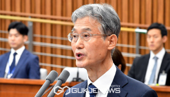 모두발언하는 조희대 대법원장 후보자
