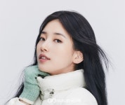 문체부, 한복 입은 배우 수지 뉴욕 타임스퀘어 전광판에