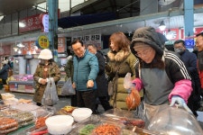 [포토]  논산시 전통시장 장보는 날
