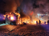 가평 청평면 창고서 불...인명피해 없어