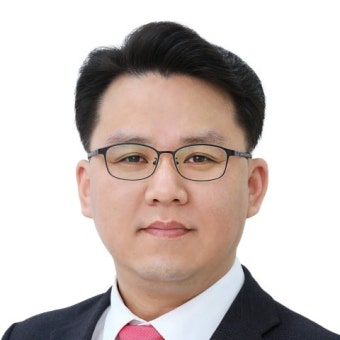 김용호 포천시가평군 국회의원 국힘 예비후보, 권신일 예비후보 공약 검증 비판