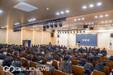 영도구, 갑진년 새해 시무식...위기를 기회로 바꾸기 위한 담대한 도전의 해 선언