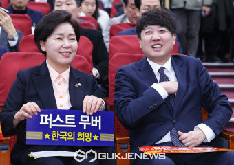 대화 나누는 양향자·이준석