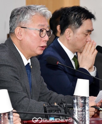 발언하는 조응천 미래대연합 공동 창당준비위원장