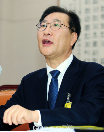 청문회 답변하는 박성재 법무장관 후보자